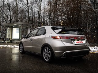 2008 Honda Civic VIII, бежевый, 580000 рублей, вид 3