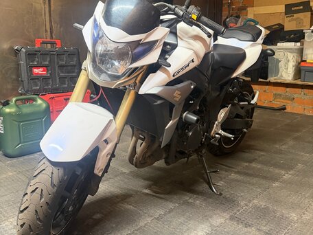 2013 Suzuki GSR 750, белый, 499000 рублей, вид 2