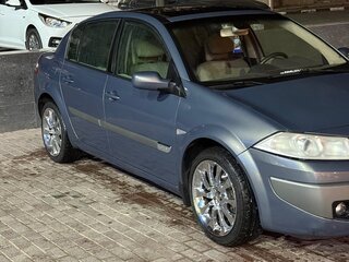 2006 Renault Megane II Рестайлинг, серый, 500000 рублей, вид 5