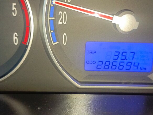 2007 Hyundai Santa Fe II, серый, 1500000 рублей - вид 10