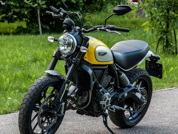 2015 Ducati Scrambler 800, жёлтый, 740000 рублей - вид 1
