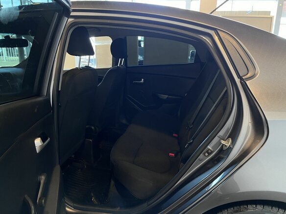 2012 Kia Rio III, серый, 600000 рублей - вид 24