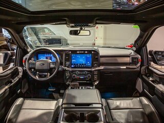 2026 Ford F-150 Raptor SuperCrew Raptor XIV Рестайлинг, зелёный, 14398000 рублей, вид 4