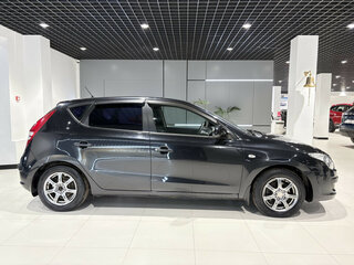 2009 Hyundai i30 I, чёрный, 798000 рублей, вид 4