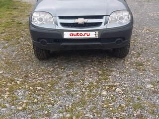 2014 Chevrolet Niva I Рестайлинг, серый, 550000 рублей, вид 1