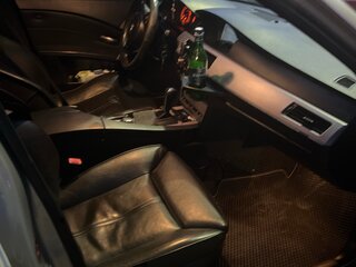 2005 BMW 5 серии 530d V (E60/E61), серебристый, 1350000 рублей, вид 4