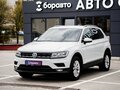2017 Volkswagen Tiguan II, белый, 2418000 рублей