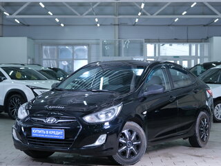 2013 Hyundai Solaris I, чёрный, 849000 рублей, вид 3