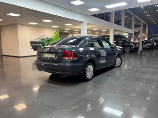 2015 Volkswagen Polo V Рестайлинг, серый, 990000 рублей, вид 2