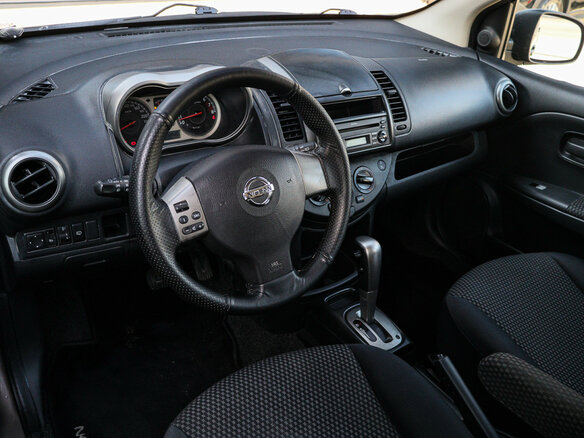 2007 Nissan Note I, бежевый - вид 12