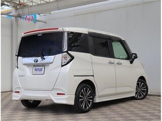 2024 Toyota Roomy I Рестайлинг, белый, 1202010 рублей, вид 4