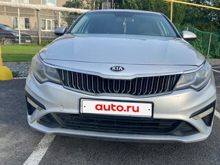 2019 Kia Optima IV Рестайлинг, серебристый, 1450000 рублей, вид 1