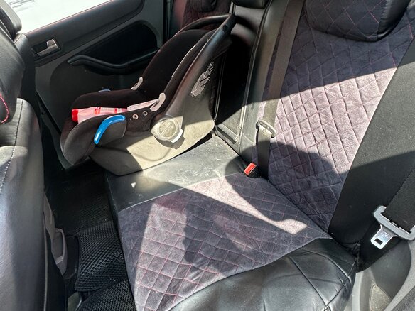 2008 Ford Focus II Рестайлинг, чёрный, 550000 рублей - вид 7