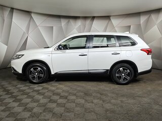 2018 Mitsubishi Outlander III Рестайлинг 2, белый, 1639000 рублей, вид 5