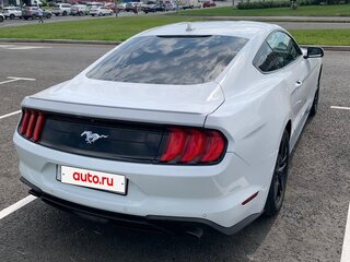 2022 Ford Mustang VI Рестайлинг, белый, 3350000 рублей, вид 5