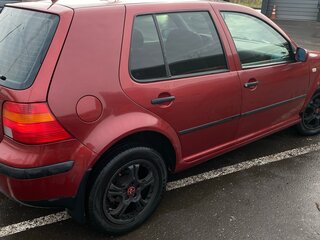 1999 Volkswagen Golf IV, красный, 250000 рублей, вид 3