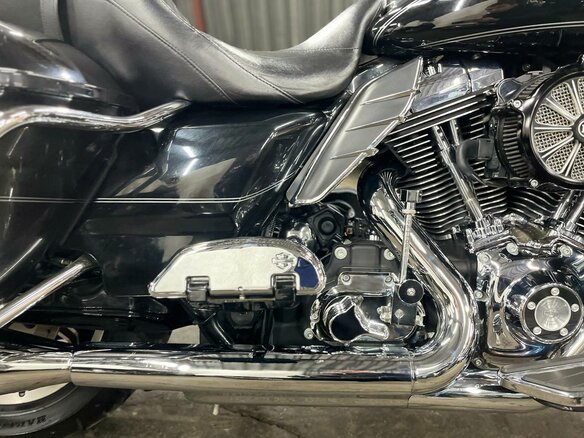 2013 Harley-Davidson Electra Glide, чёрный, 1450000 рублей - вид 12