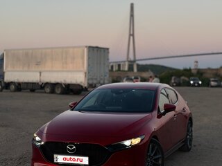 2021 Mazda 3 IV (BP), красный, 1680000 рублей, вид 2