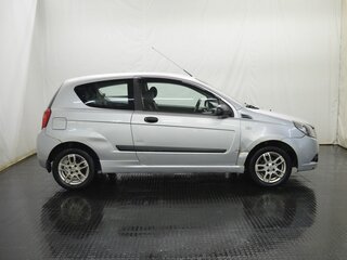 2011 Chevrolet Aveo I Рестайлинг, серебристый, 265000 рублей, вид 4