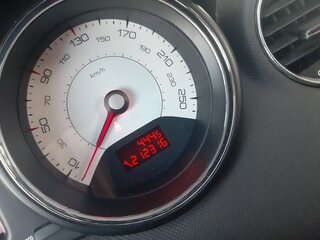 2013 Peugeot 408 I, бежевый, 490000 рублей, вид 4