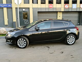 2013 Opel Astra J Рестайлинг, чёрный, 720000 рублей, вид 2