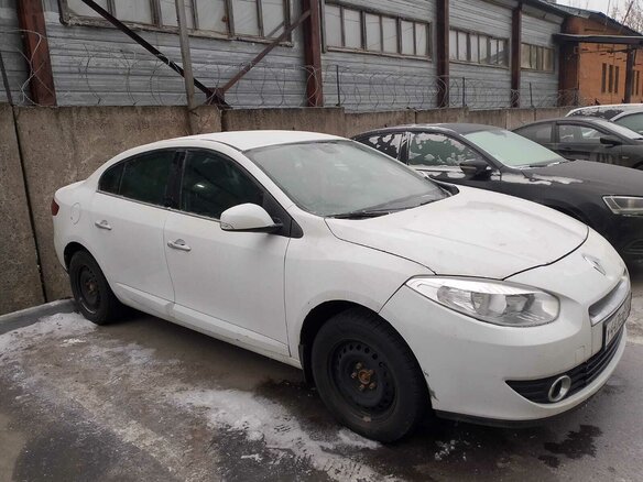 2012 Renault Fluence I, белый, 700000 рублей - вид 1