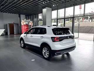 2022 Volkswagen T-Cross I, белый, 1650000 рублей, вид 3