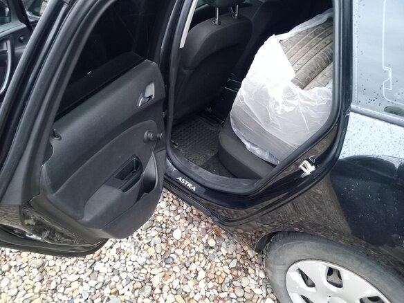 2012 Opel Astra J Рестайлинг, чёрный, 550000 рублей - вид 25