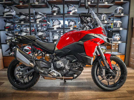 2026 Ducati Multistrada V2, красный, 2490000 рублей, вид 1