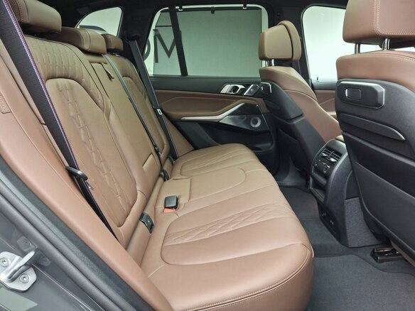 2026 BMW X5 40d IV (G05/G18) Рестайлинг, серый - вид 6