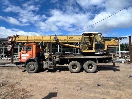 2006 КамАЗ 43118, оранжевый, 2200000 рублей, вид 3