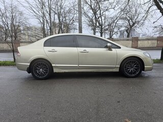 2007 Honda Civic VIII, золотистый, 750000 рублей, вид 3