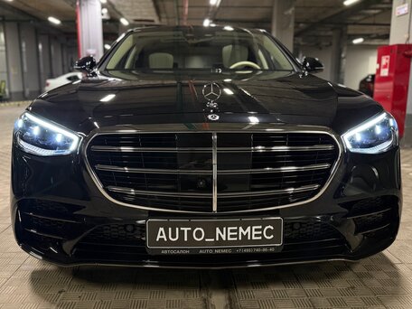 2026 Mercedes-Benz S-Класс 580 Long 4MATIC VII (W223), чёрный, 26500000 рублей, вид 2