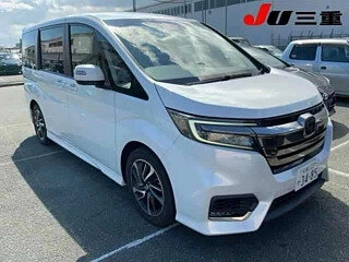 2018 Honda Stepwgn Spada V Рестайлинг, белый, 1555777 рублей, вид 1