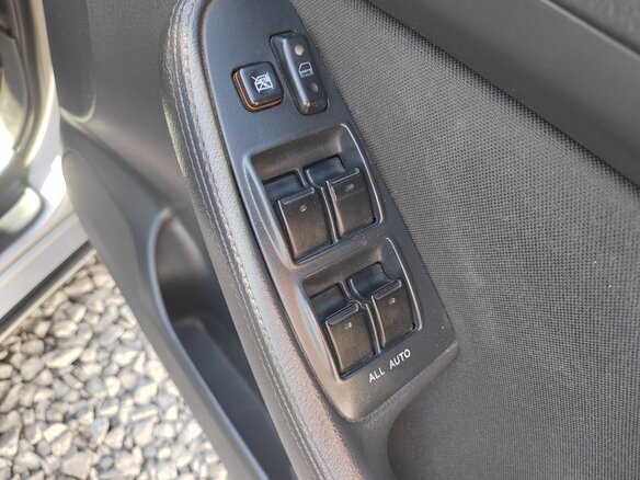 2006 Toyota Avensis II, серый, 700000 рублей - вид 36