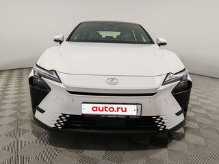 2026 Lexus ES 300h VIII, белый, 7990000 рублей, вид 4