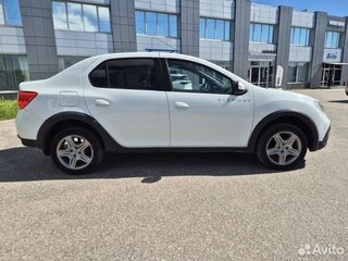 2020 Renault Logan Stepway II Рестайлинг, белый, 999999 рублей, вид 2