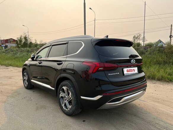 2021 Hyundai Santa Fe IV Рестайлинг, чёрный, 3600000 рублей - вид 1
