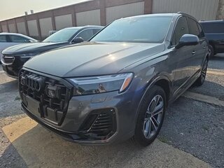 2025 Audi Q7 45 TFSI II (4M) Рестайлинг 2, серый, 6982000 рублей, вид 1