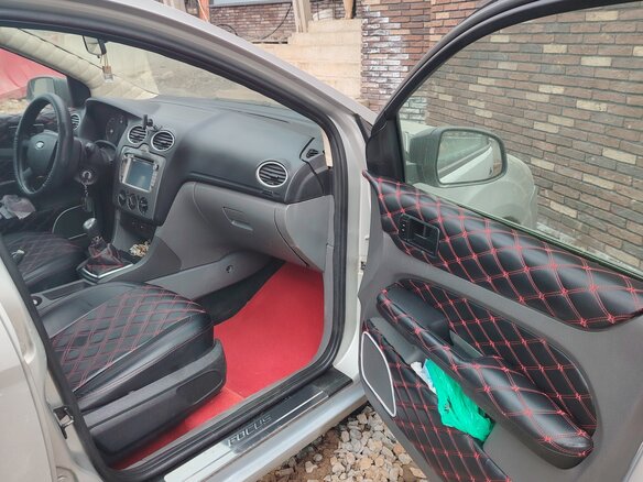 2008 Ford Focus II Рестайлинг, серебристый, 380000 рублей - вид 17