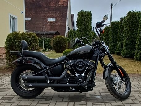 2020 Harley-Davidson Street Bob, чёрный, 969487 рублей, вид 5