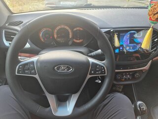 2019 Lada (ВАЗ) Vesta SW Cross I, оранжевый, 950000 рублей, вид 4