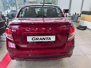2026 Lada (ВАЗ) Granta Sport I Рестайлинг, красный, 1657000 рублей, вид 5