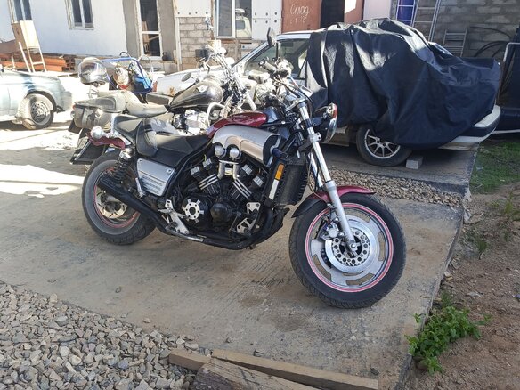 1990 Yamaha V-Max 1200, красный, 300000 рублей