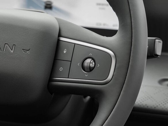 2026 Nissan NX8 81 kWh, белый - вид 10