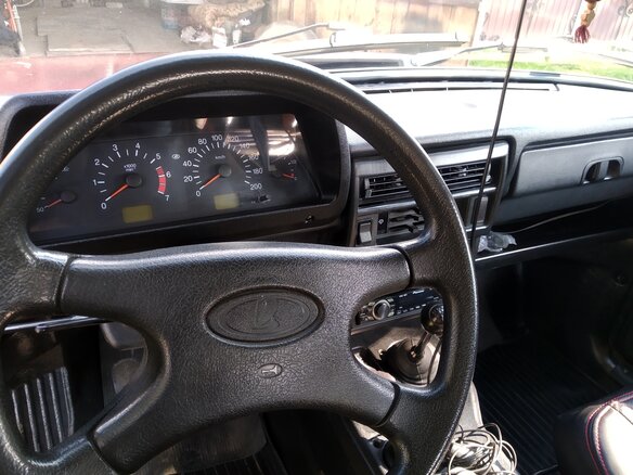 2012 Lada (ВАЗ) 2121 (4x4) I Рестайлинг, пурпурный, 590000 рублей - вид 3