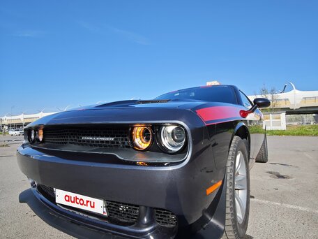 2018 Dodge Challenger III Рестайлинг 2, синий, 3250000 рублей, вид 3