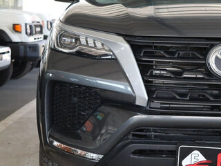 2026 Toyota Fortuner II Рестайлинг, серый, 4750000 рублей, вид 3