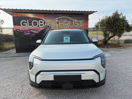 2024 Kia EV3 58.3 kWh, серебристый, 3510200 рублей, вид 2