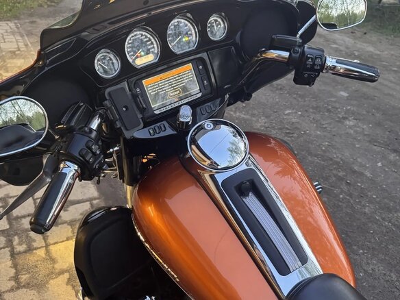 2014 Harley-Davidson Electra Glide, золотистый, 1590000 рублей - вид 5